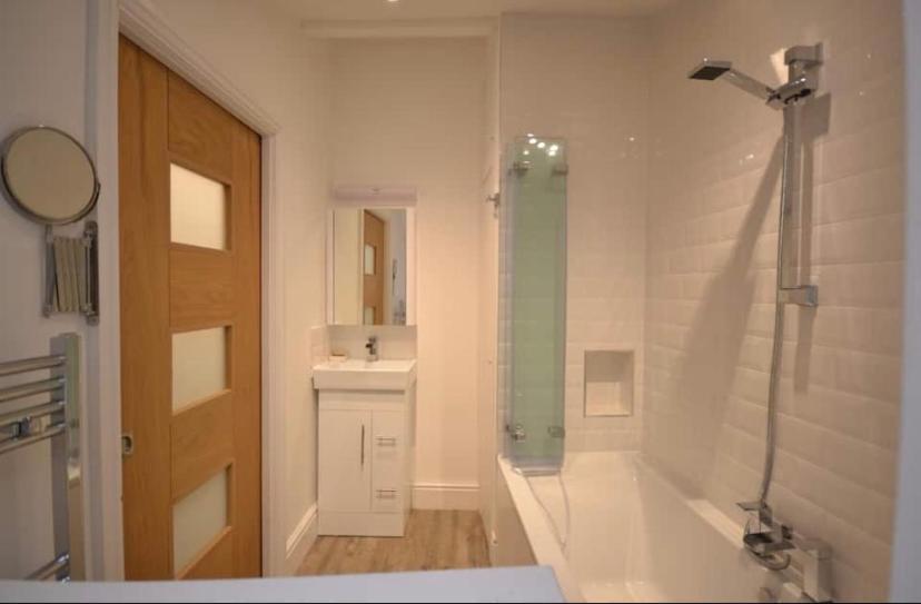 Compact, Central Apartment, Dog Friendly. Кингсбридж Экстерьер фото